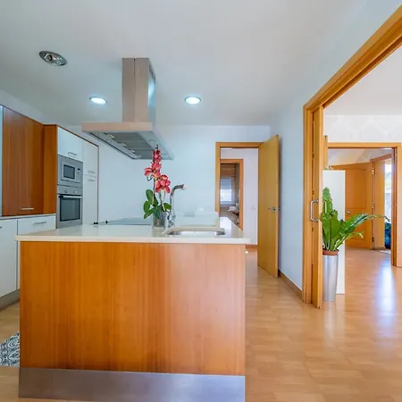 Beverly Hills Lux Air-con Villa
